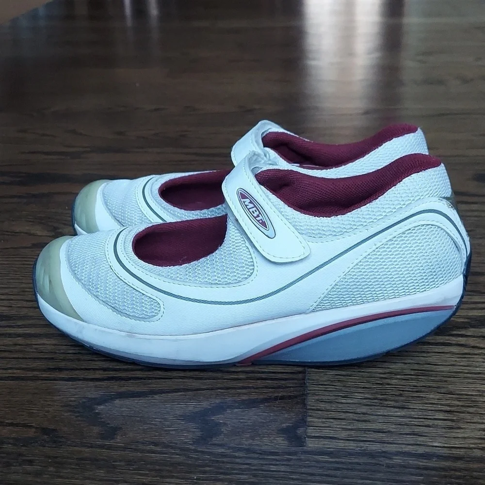 MBT Women's Baridi Casual Comfort Rocker Mary Jane Sneakers - white - size 7